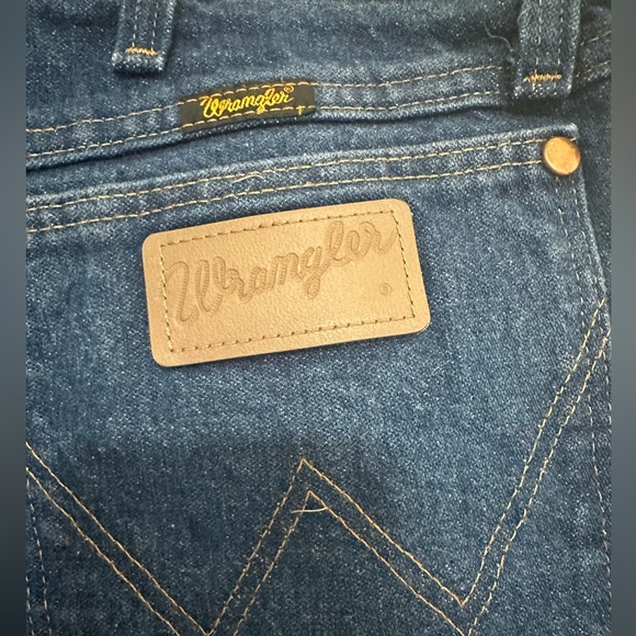 Mens Wrangler Jeans 38x30 Cowboy Cut Denim Classic Fit Western  Vintage - Picture 3 of 4